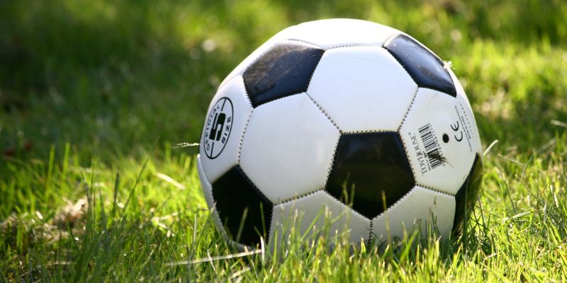 Lịch thi đấu bóng đá Euro 2025 được tính theo giờ địa phương
